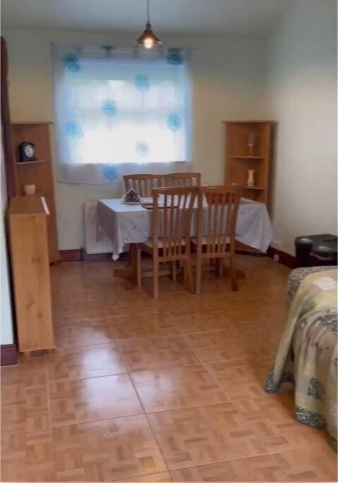 Annie Dee'S Guest Accommodation Ballygowan Eksteriør bilde